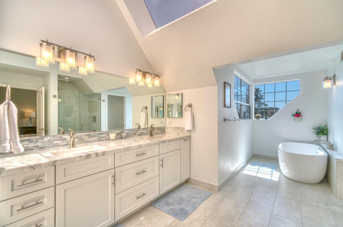 Detail Gallery Image 21 of 35 For 21 Merion Rd, Half Moon Bay,  CA 94019 - 3 Beds | 2/1 Baths