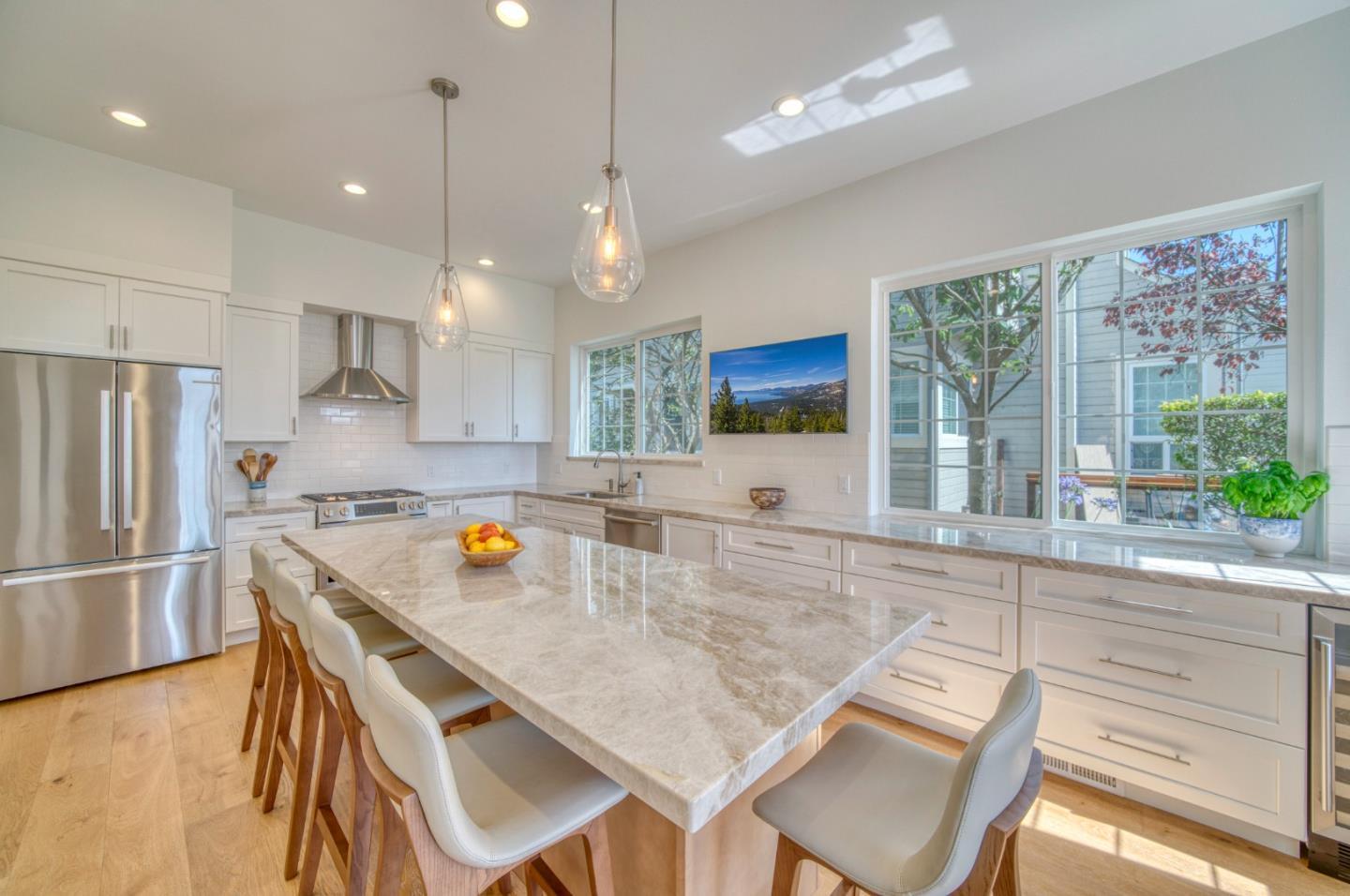 Detail Gallery Image 7 of 35 For 21 Merion Rd, Half Moon Bay,  CA 94019 - 3 Beds | 2/1 Baths