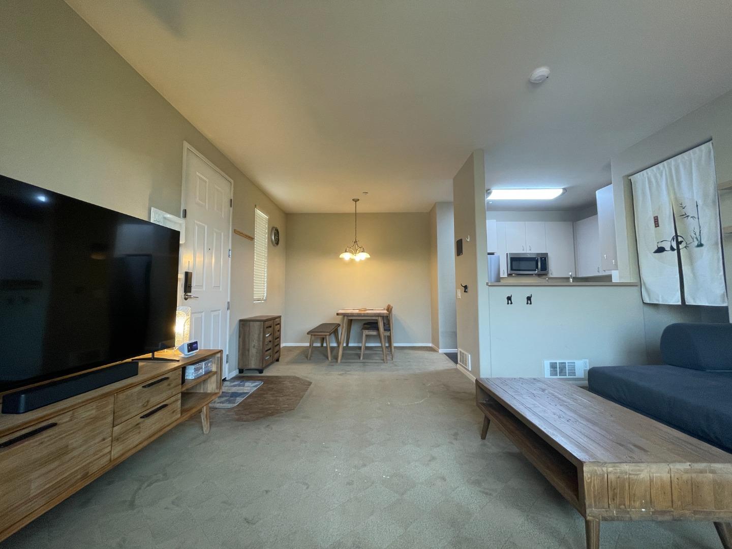 Detail Gallery Image 4 of 32 For 35530 Monterra Ter #303,  Union City,  CA 94587 - 1 Beds | 1 Baths