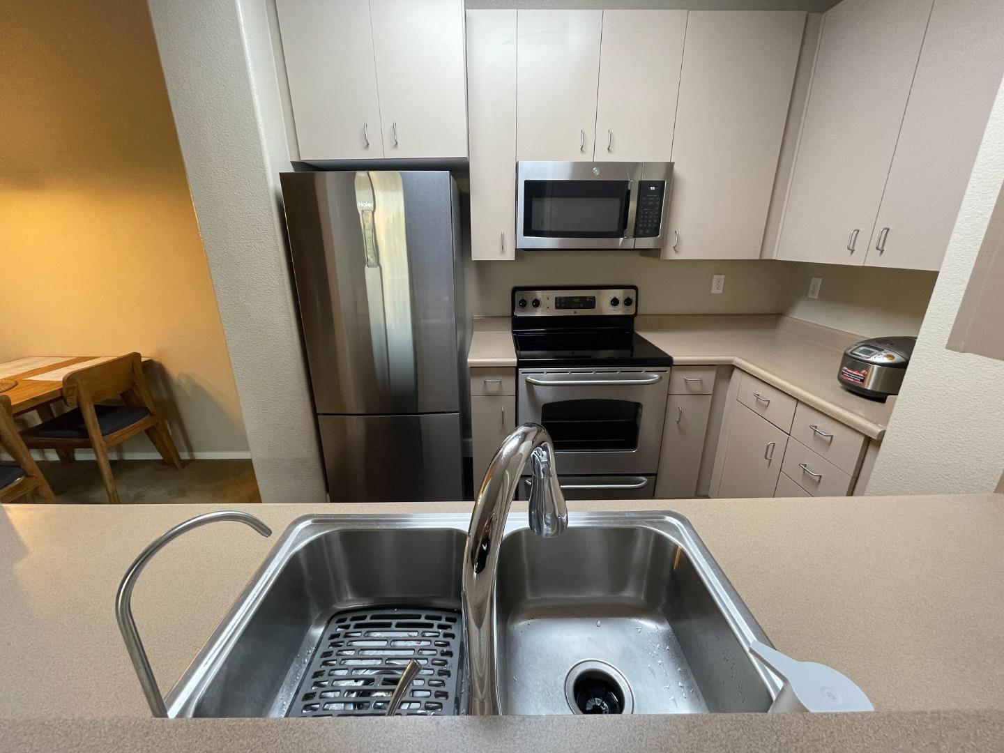 Detail Gallery Image 9 of 32 For 35530 Monterra Ter #303,  Union City,  CA 94587 - 1 Beds | 1 Baths