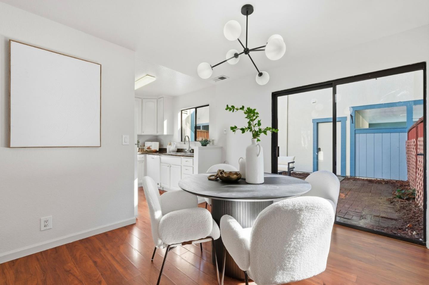 Detail Gallery Image 11 of 25 For 34791 Dorado Cmn, Fremont,  CA 94555 - 2 Beds | 2/1 Baths