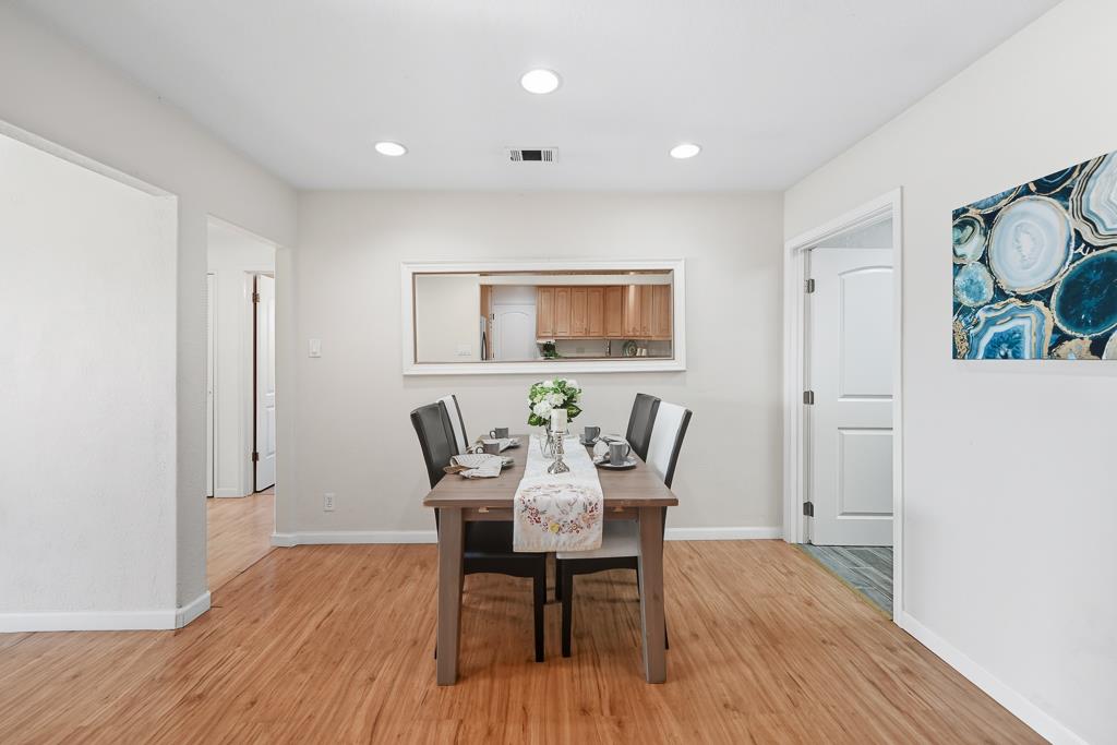 Detail Gallery Image 15 of 55 For 16050 via Olinda, San Lorenzo,  CA 94580 - 3 Beds | 3 Baths