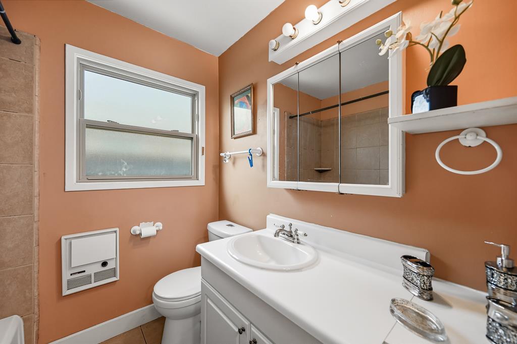 Detail Gallery Image 42 of 55 For 16050 via Olinda, San Lorenzo,  CA 94580 - 3 Beds | 3 Baths