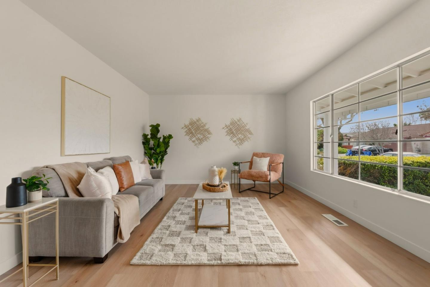 Front Image Thumbnail for ML82030551