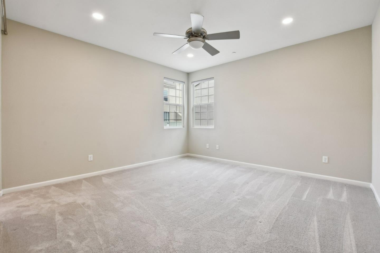 Detail Gallery Image 11 of 24 For 2543 Judith Resnik Ave, Sacramento,  CA 95834 - 2 Beds | 2/1 Baths