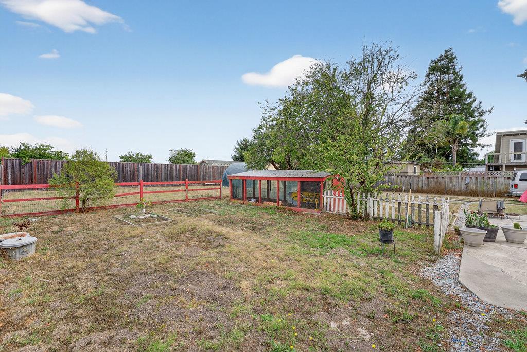 Detail Gallery Image 3 of 28 For 1610 Bulb Ave, Santa Cruz,  CA 95062 - – Beds | – Baths