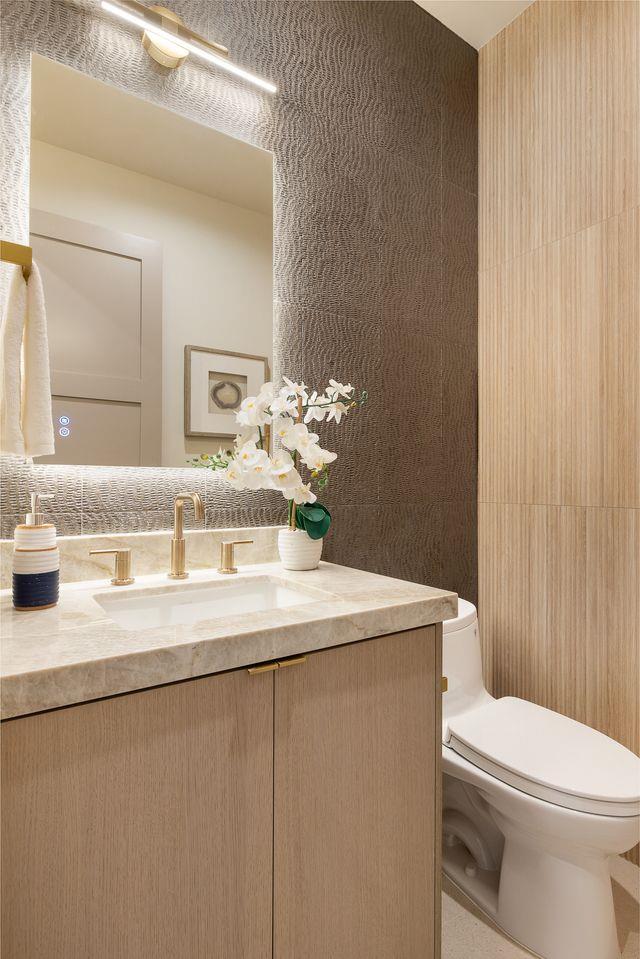 Detail Gallery Image 10 of 25 For 506 Panchita Way, Los Altos,  CA 94022 - 6 Beds | 5/1 Baths