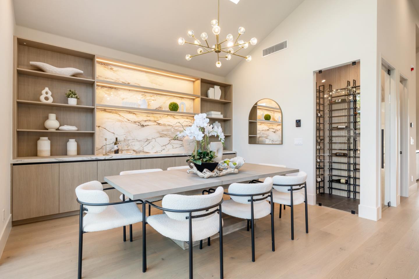 Detail Gallery Image 15 of 25 For 506 Panchita Way, Los Altos,  CA 94022 - 6 Beds | 5/1 Baths