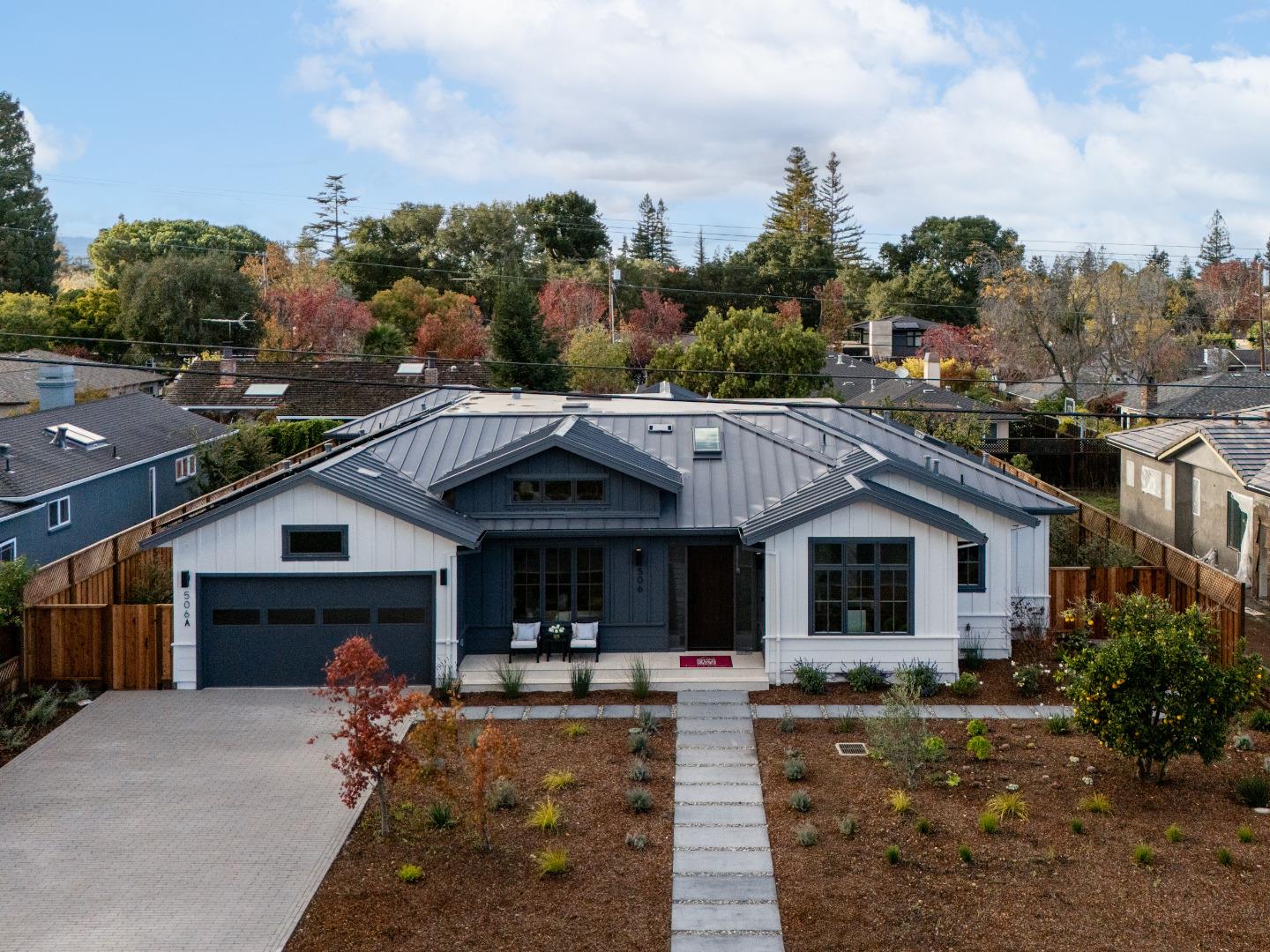 Detail Gallery Image 2 of 25 For 506 Panchita Way, Los Altos,  CA 94022 - 6 Beds | 5/1 Baths