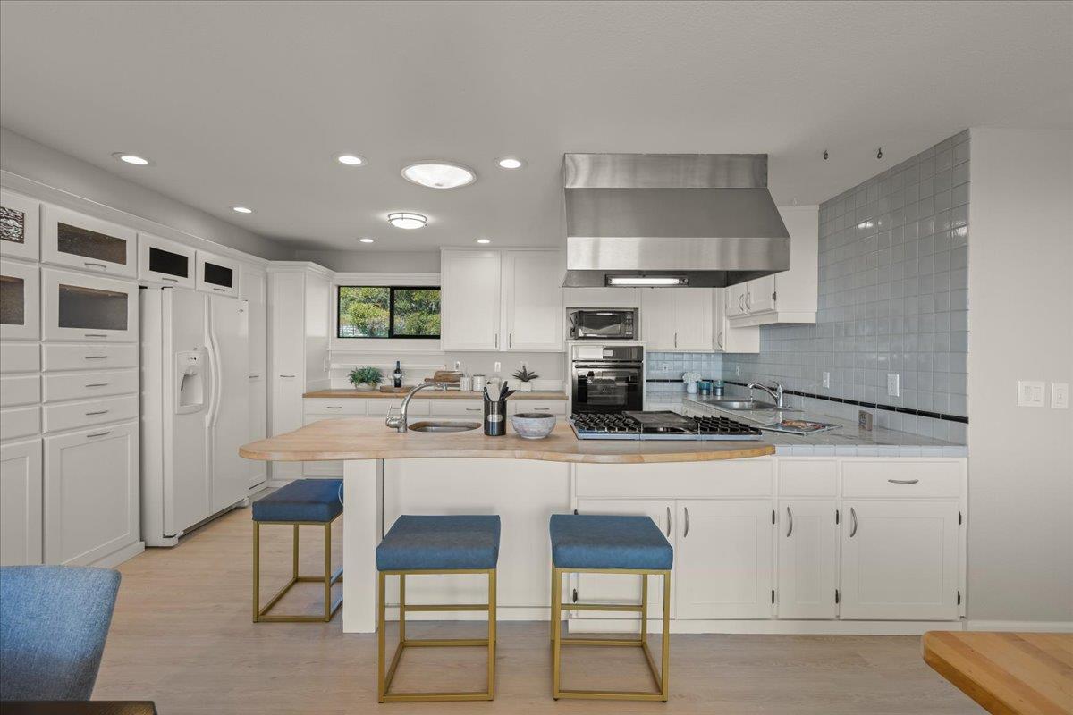 Detail Gallery Image 21 of 45 For 27200 Loma Prieta Way, Los Gatos,  CA 95033 - 4 Beds | 3 Baths