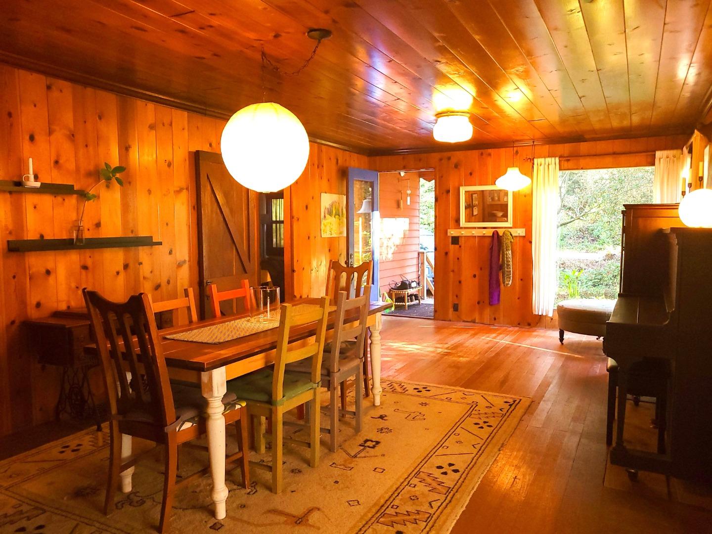 Detail Gallery Image 10 of 30 For 785 Cathedral, Aptos,  CA 95003 - 3 Beds | 1/1 Baths