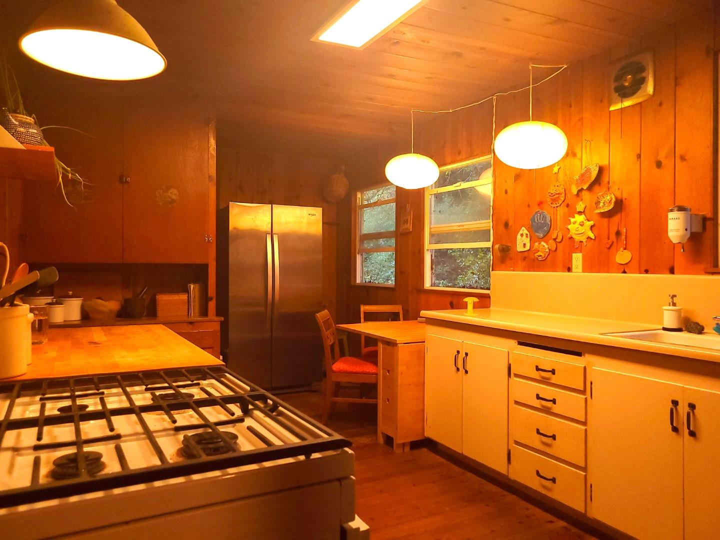 Detail Gallery Image 13 of 30 For 785 Cathedral, Aptos,  CA 95003 - 3 Beds | 1/1 Baths