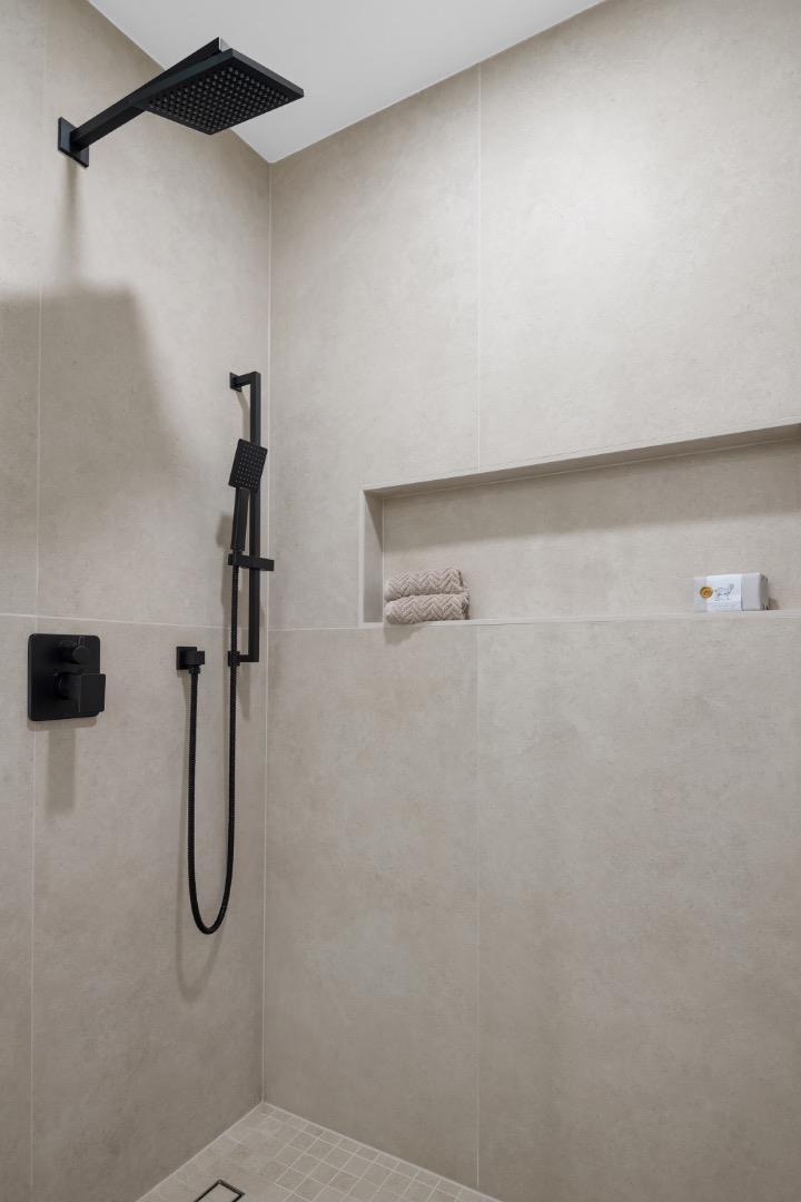 Detail Gallery Image 19 of 72 For 659 Meadow Creek Dr, San Jose,  CA 95136 - 4 Beds | 2 Baths