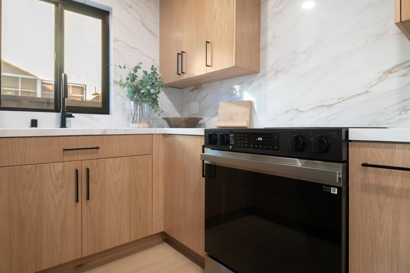 Detail Gallery Image 22 of 72 For 659 Meadow Creek Dr, San Jose,  CA 95136 - 4 Beds | 2 Baths