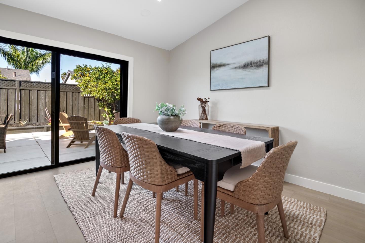 Detail Gallery Image 24 of 72 For 659 Meadow Creek Dr, San Jose,  CA 95136 - 4 Beds | 2 Baths