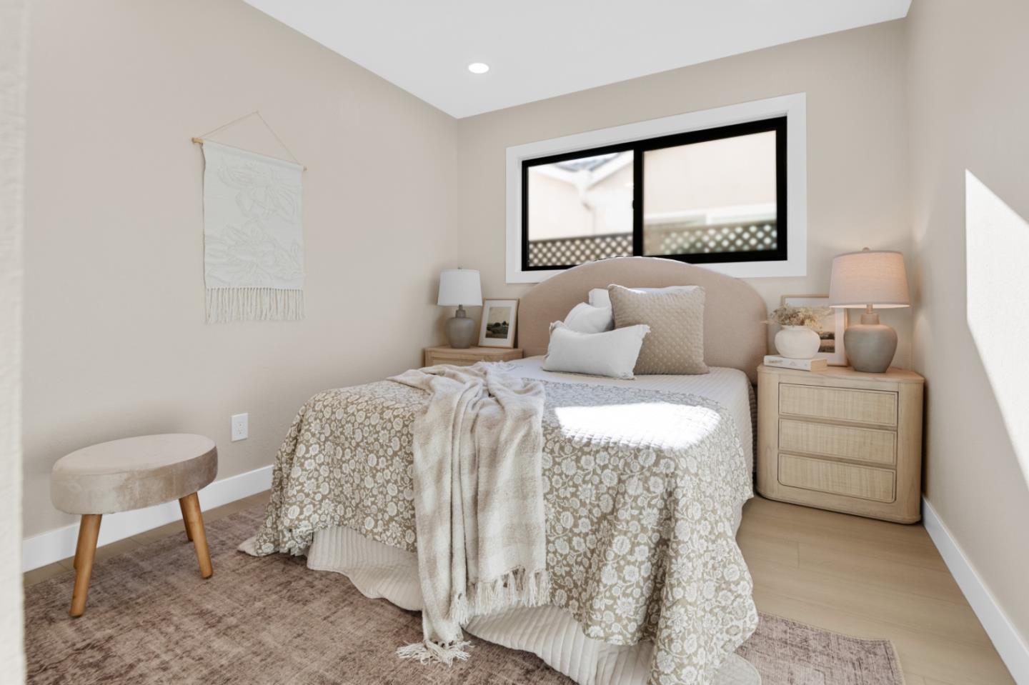 Detail Gallery Image 31 of 72 For 659 Meadow Creek Dr, San Jose,  CA 95136 - 4 Beds | 2 Baths