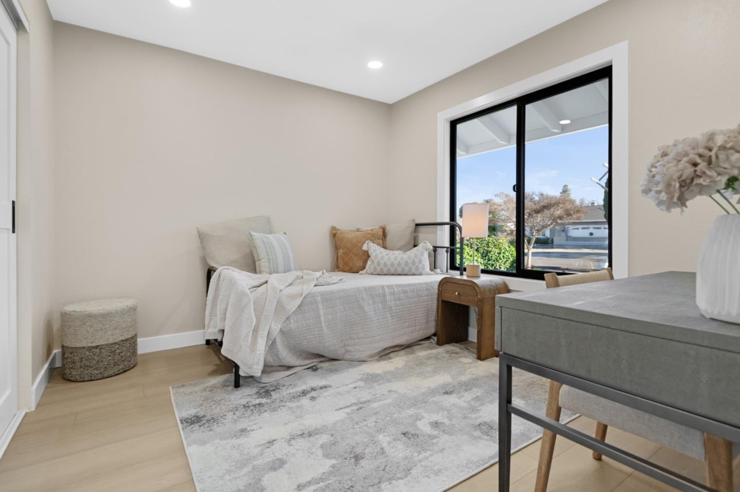 Detail Gallery Image 34 of 72 For 659 Meadow Creek Dr, San Jose,  CA 95136 - 4 Beds | 2 Baths