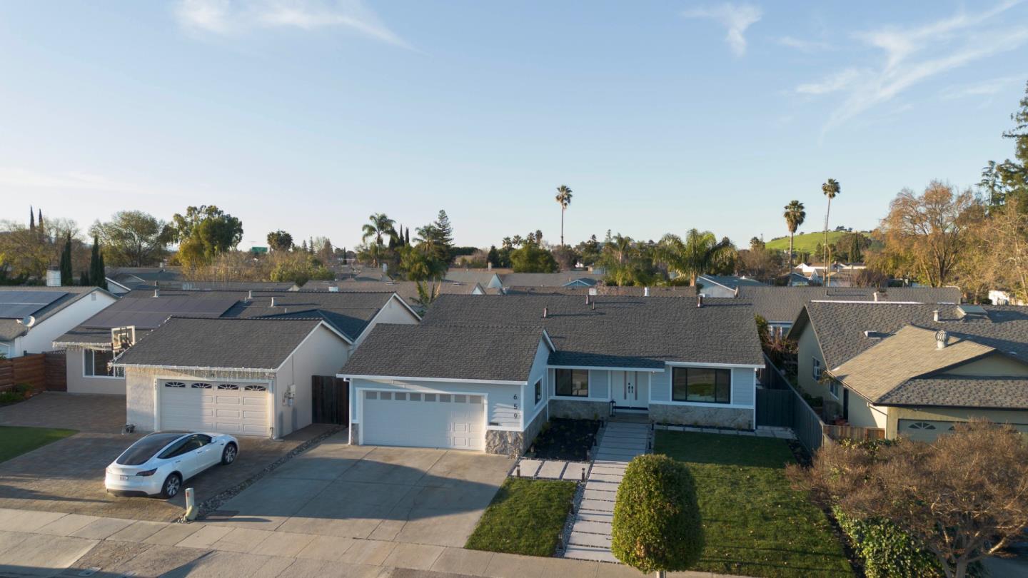 Detail Gallery Image 47 of 72 For 659 Meadow Creek Dr, San Jose,  CA 95136 - 4 Beds | 2 Baths
