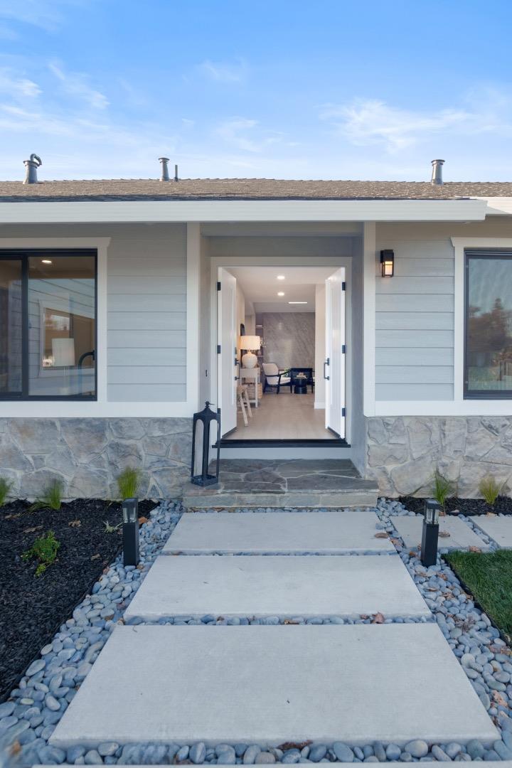 Detail Gallery Image 51 of 72 For 659 Meadow Creek Dr, San Jose,  CA 95136 - 4 Beds | 2 Baths