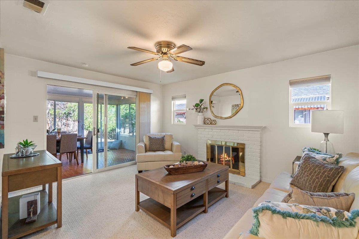 Detail Gallery Image 11 of 36 For 1595 Willowbrook Dr, San Jose,  CA 95118 - 3 Beds | 2 Baths