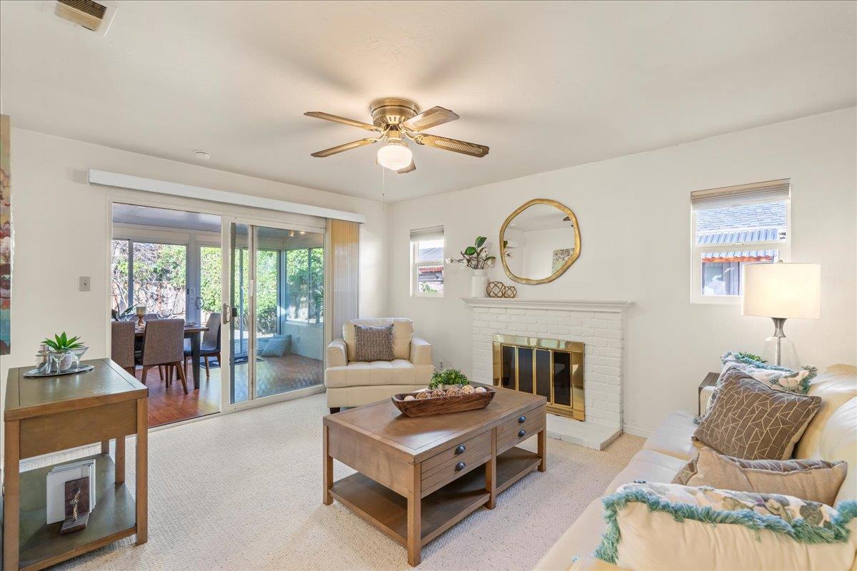 Detail Gallery Image 12 of 36 For 1595 Willowbrook Dr, San Jose,  CA 95118 - 3 Beds | 2 Baths