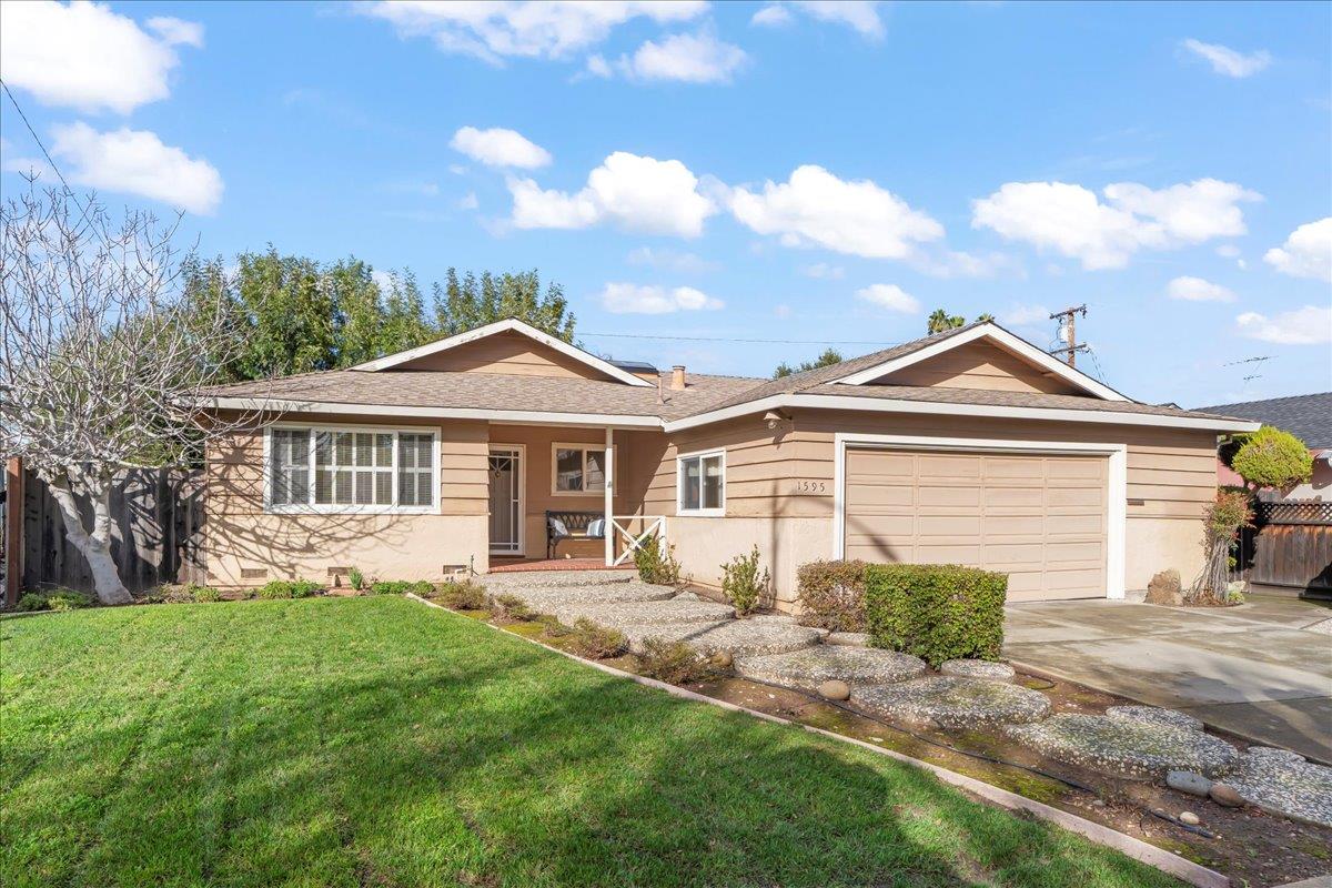 Detail Gallery Image 2 of 36 For 1595 Willowbrook Dr, San Jose,  CA 95118 - 3 Beds | 2 Baths