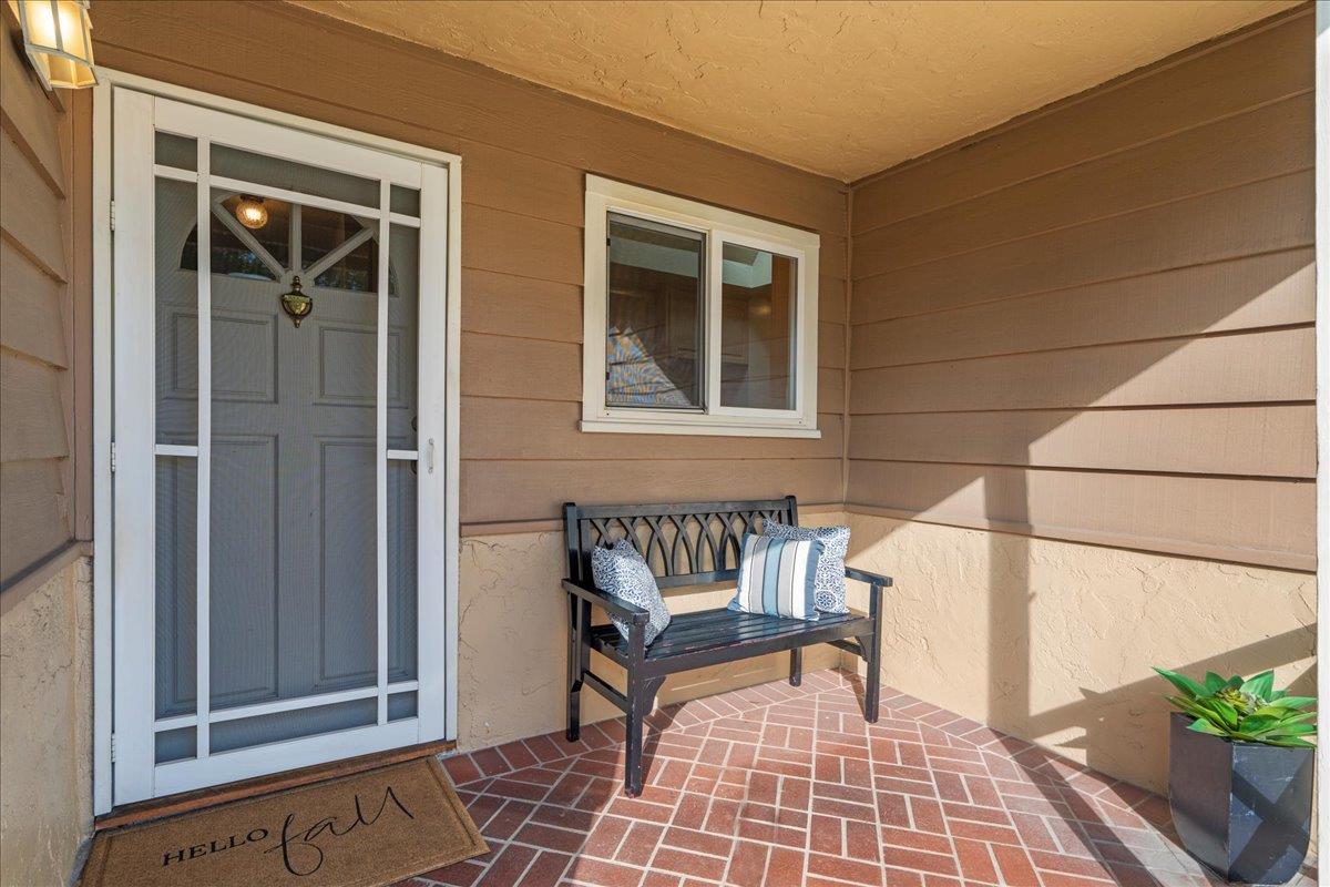 Detail Gallery Image 4 of 36 For 1595 Willowbrook Dr, San Jose,  CA 95118 - 3 Beds | 2 Baths
