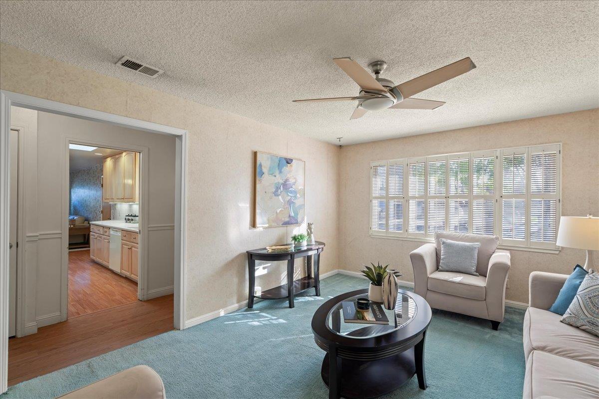 Detail Gallery Image 5 of 36 For 1595 Willowbrook Dr, San Jose,  CA 95118 - 3 Beds | 2 Baths