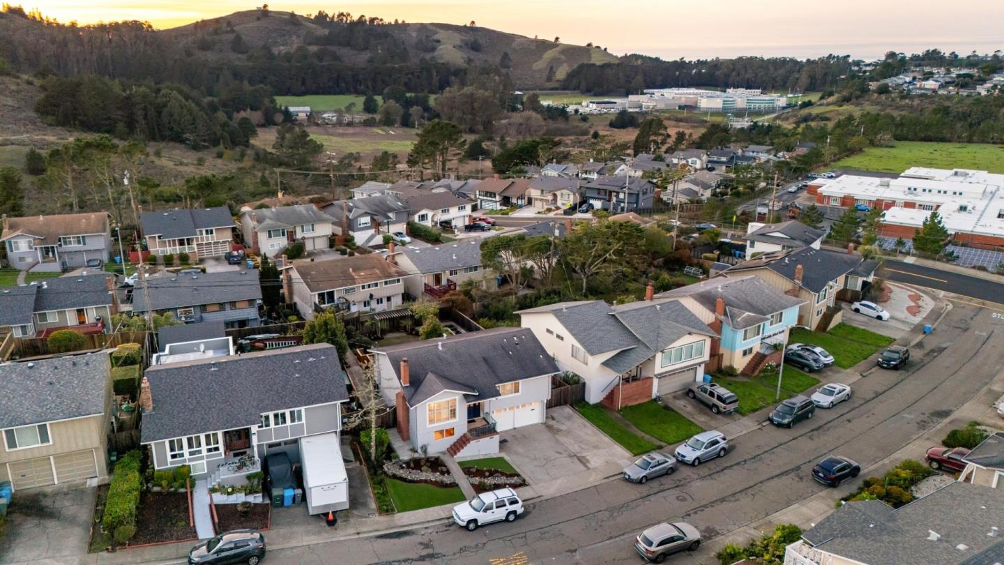 Detail Gallery Image 102 of 110 For 265 Lake Dr, San Bruno,  CA 94066 - 4 Beds | 2/1 Baths