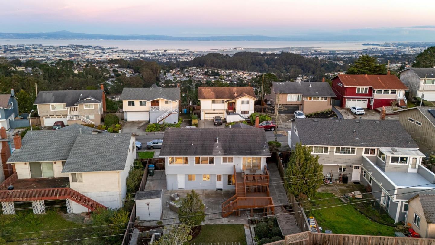 Detail Gallery Image 108 of 110 For 265 Lake Dr, San Bruno,  CA 94066 - 4 Beds | 2/1 Baths