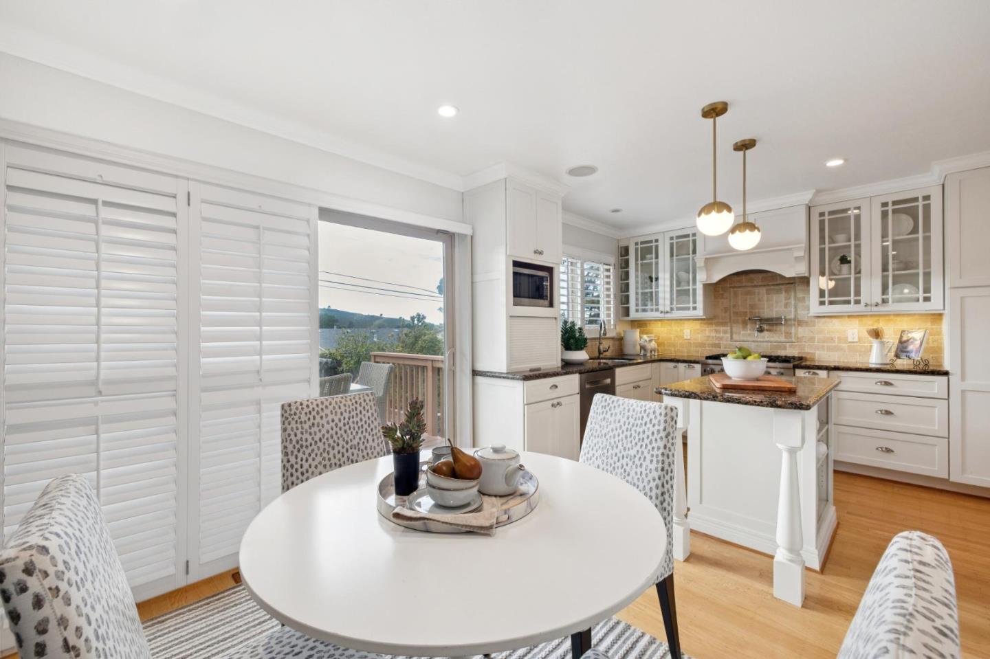 Detail Gallery Image 17 of 110 For 265 Lake Dr, San Bruno,  CA 94066 - 4 Beds | 2/1 Baths