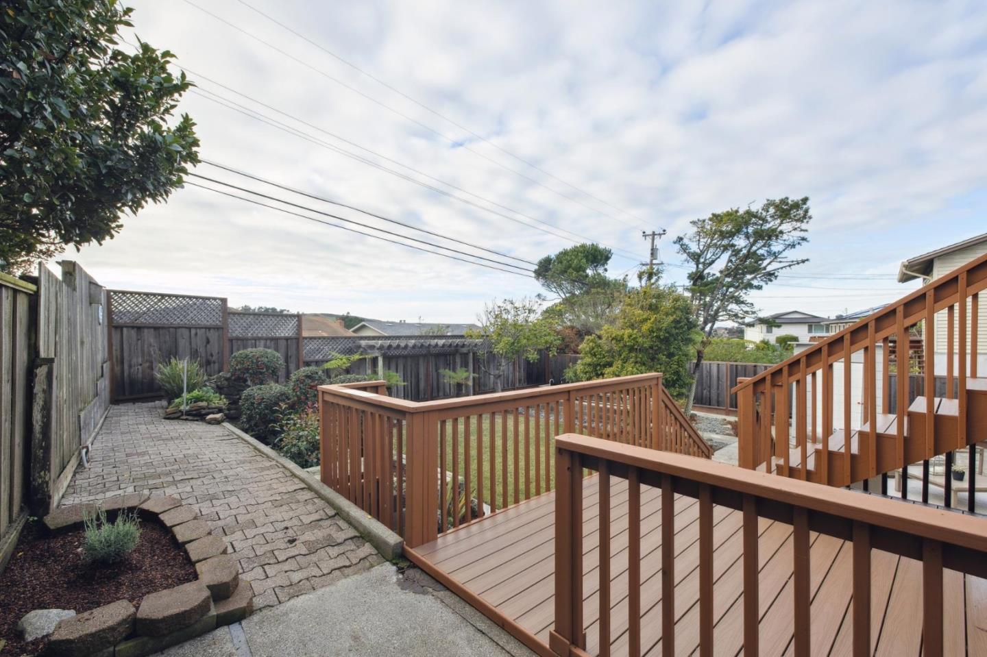 Detail Gallery Image 32 of 110 For 265 Lake Dr, San Bruno,  CA 94066 - 4 Beds | 2/1 Baths