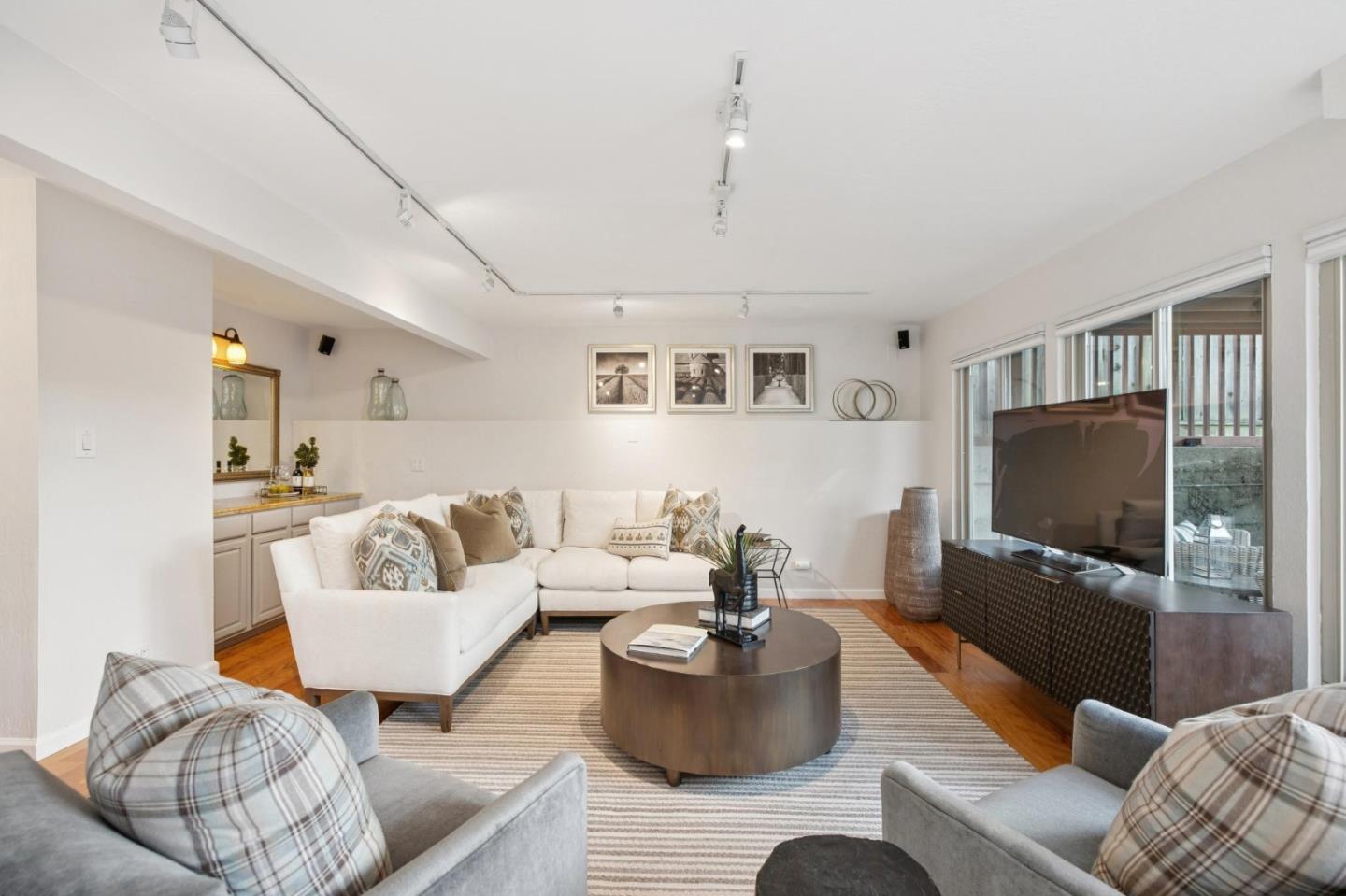 Detail Gallery Image 61 of 110 For 265 Lake Dr, San Bruno,  CA 94066 - 4 Beds | 2/1 Baths