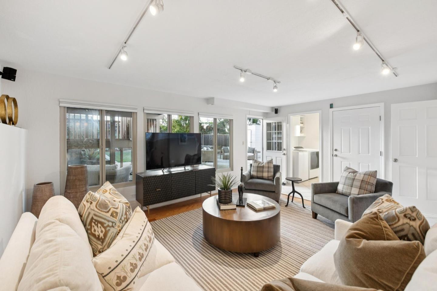 Detail Gallery Image 62 of 110 For 265 Lake Dr, San Bruno,  CA 94066 - 4 Beds | 2/1 Baths