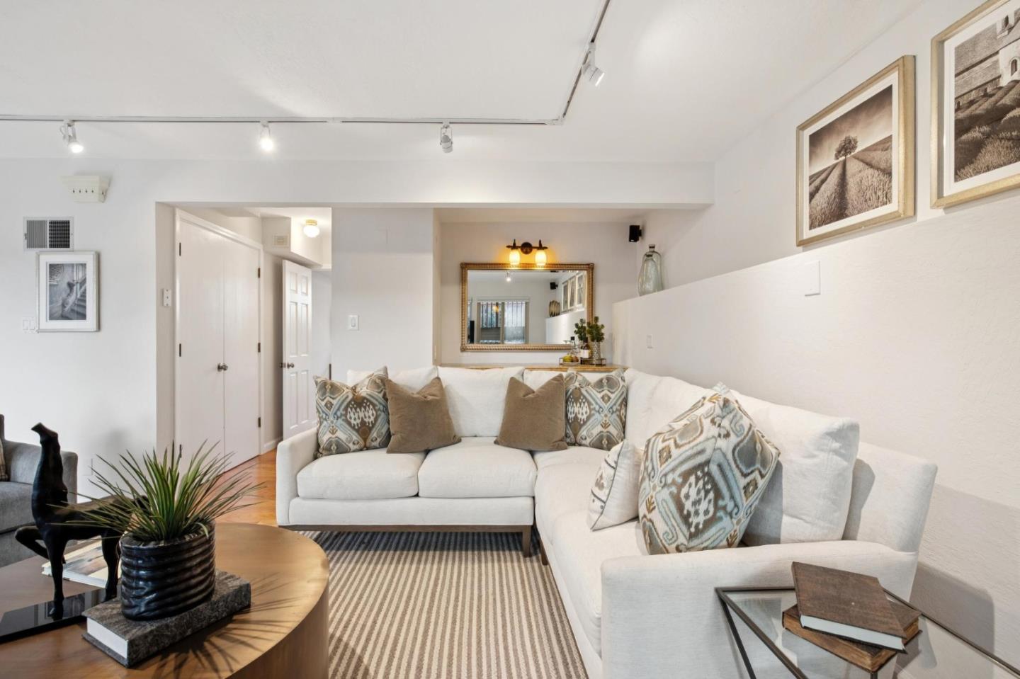 Detail Gallery Image 63 of 110 For 265 Lake Dr, San Bruno,  CA 94066 - 4 Beds | 2/1 Baths