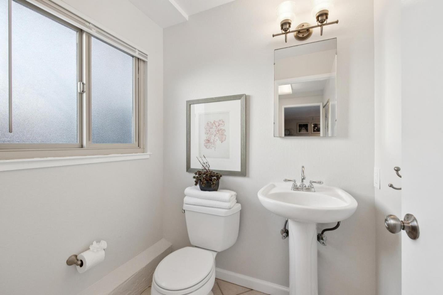 Detail Gallery Image 68 of 110 For 265 Lake Dr, San Bruno,  CA 94066 - 4 Beds | 2/1 Baths