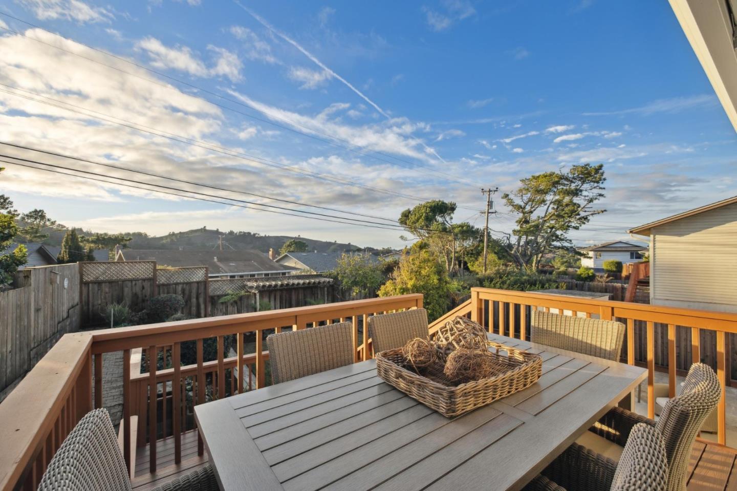 Detail Gallery Image 78 of 110 For 265 Lake Dr, San Bruno,  CA 94066 - 4 Beds | 2/1 Baths