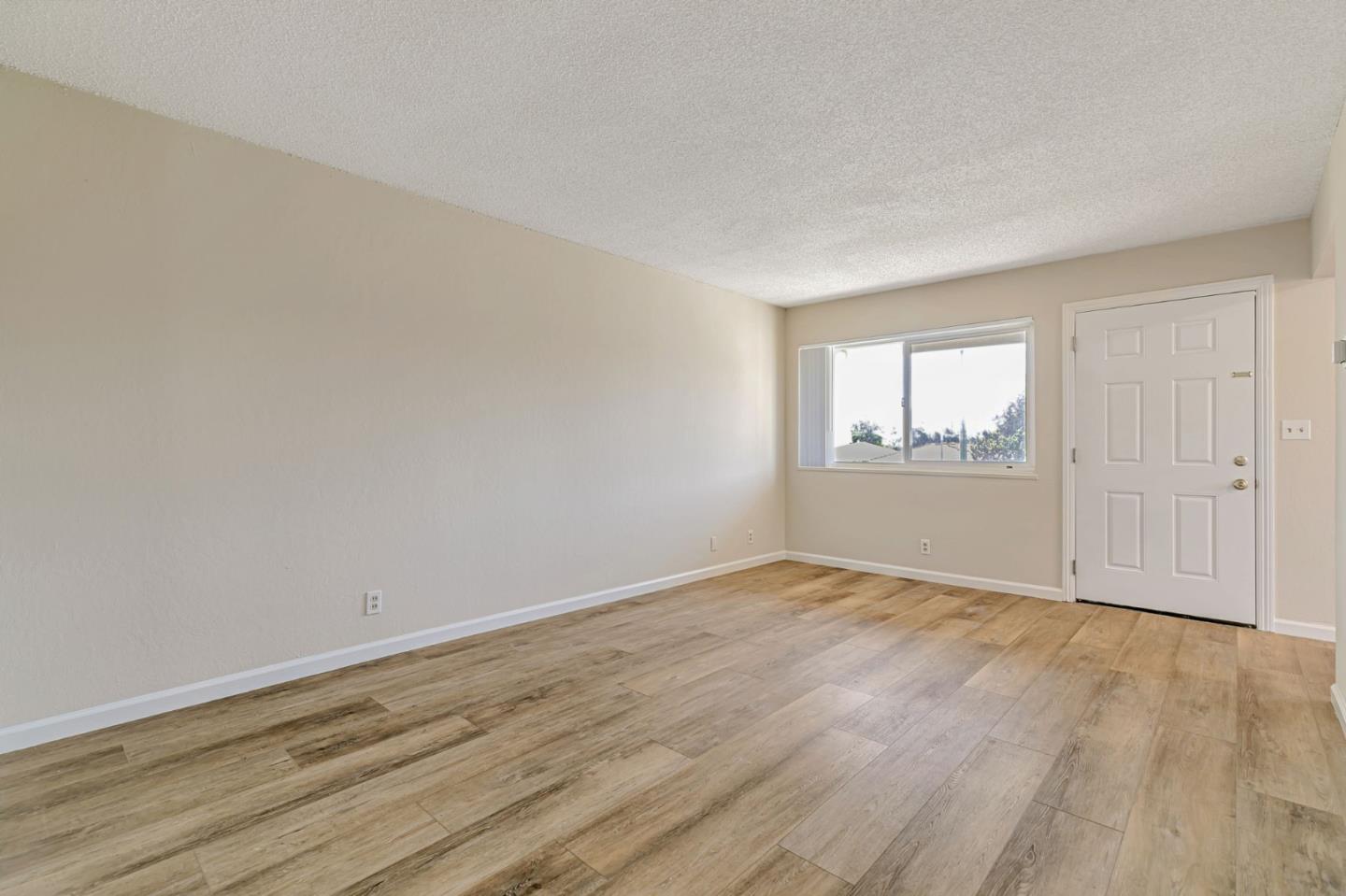 Detail Gallery Image 5 of 16 For 4281 Hamilton Ave, San Jose,  CA 95130 - – Beds | – Baths