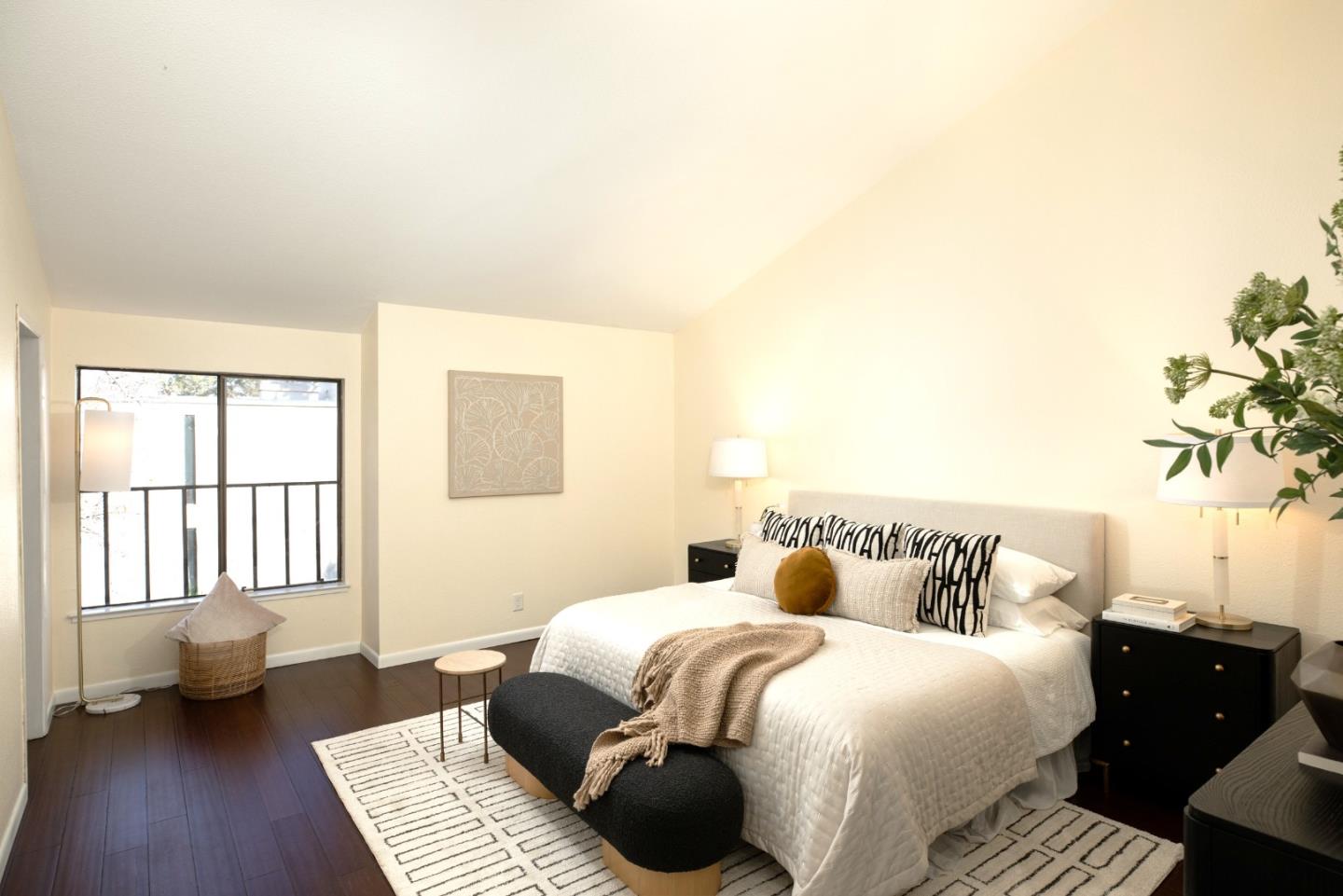 Detail Gallery Image 13 of 24 For 4014 Villa Vera, Palo Alto,  CA 94306 - 3 Beds | 2/1 Baths