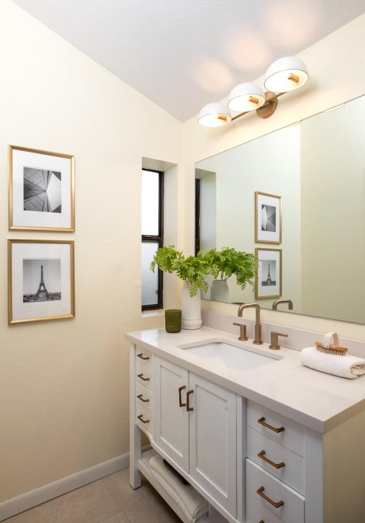 Detail Gallery Image 14 of 24 For 4014 Villa Vera, Palo Alto,  CA 94306 - 3 Beds | 2/1 Baths