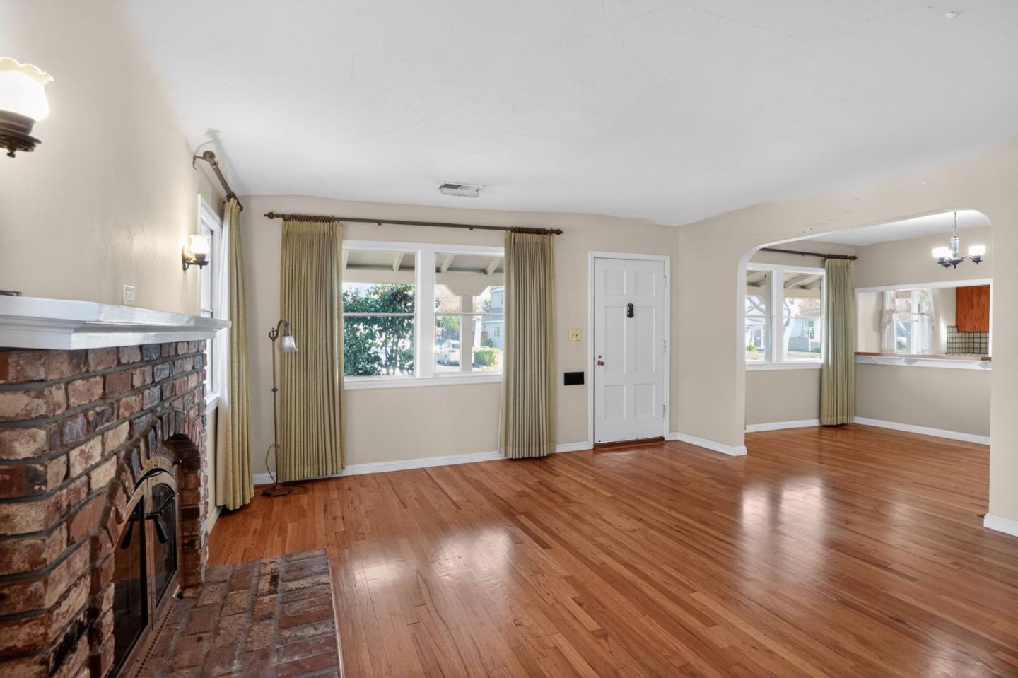 Detail Gallery Image 3 of 25 For 1295 Vernon Ave, San Jose,  CA 95125 - 2 Beds | 1 Baths