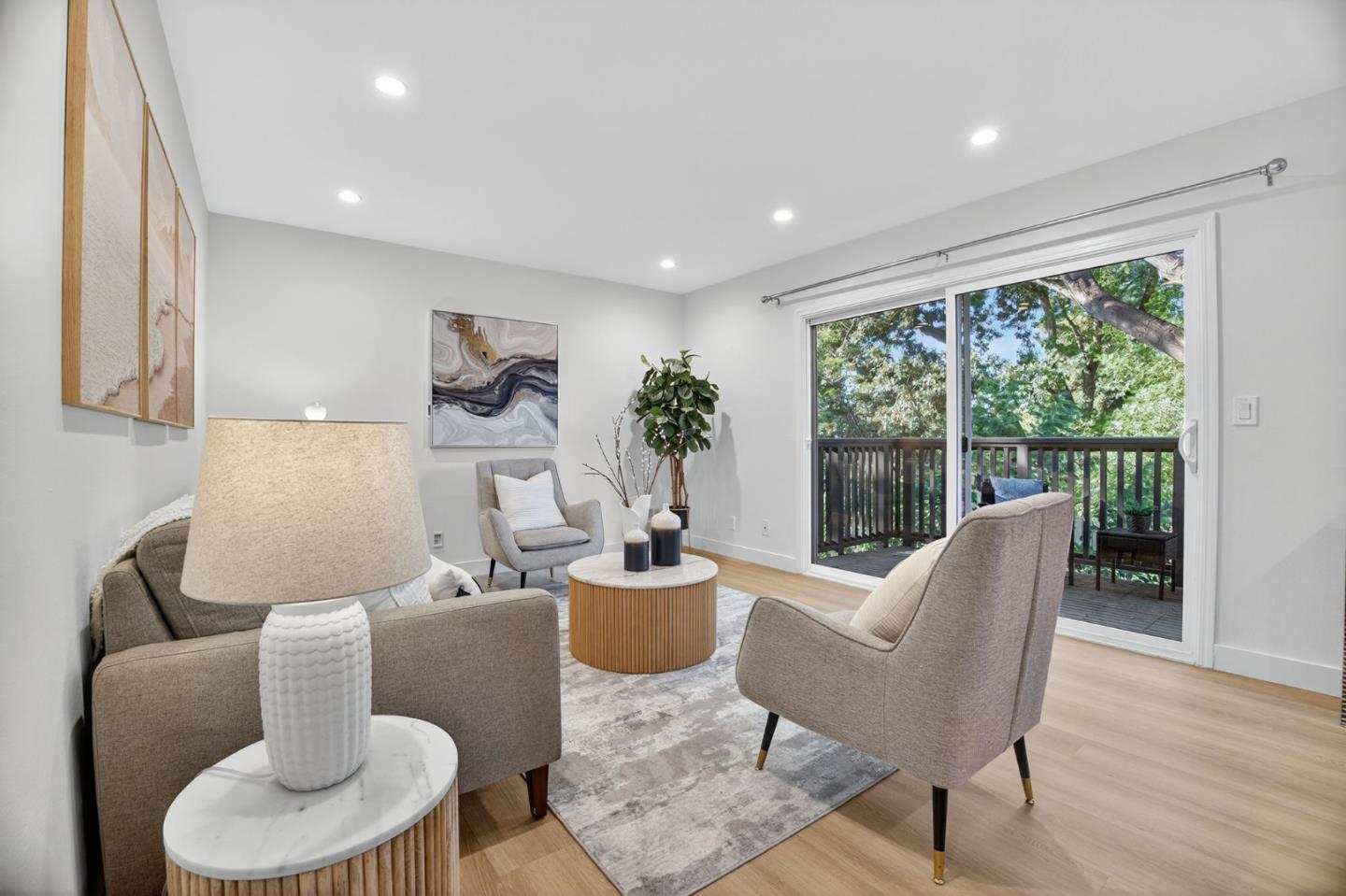 Detail Gallery Image 3 of 30 For 90 Flynn Ave #C,  Mountain View,  CA 94043 - 2 Beds | 1 Baths