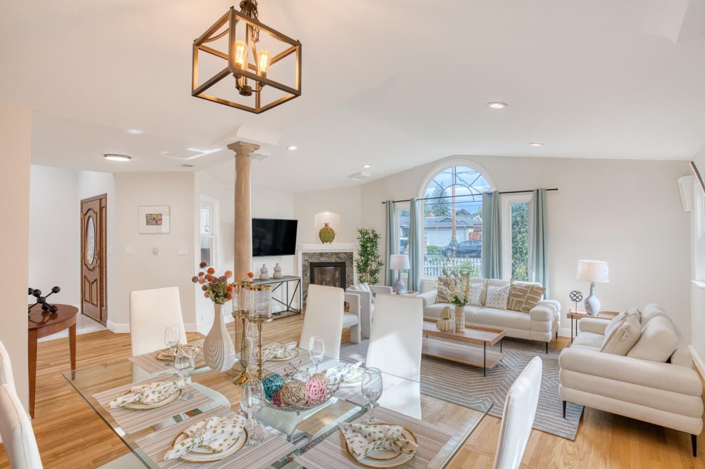 Detail Gallery Image 14 of 47 For 5575 Harwood Rd, San Jose,  CA 95124 - 3 Beds | 2/1 Baths