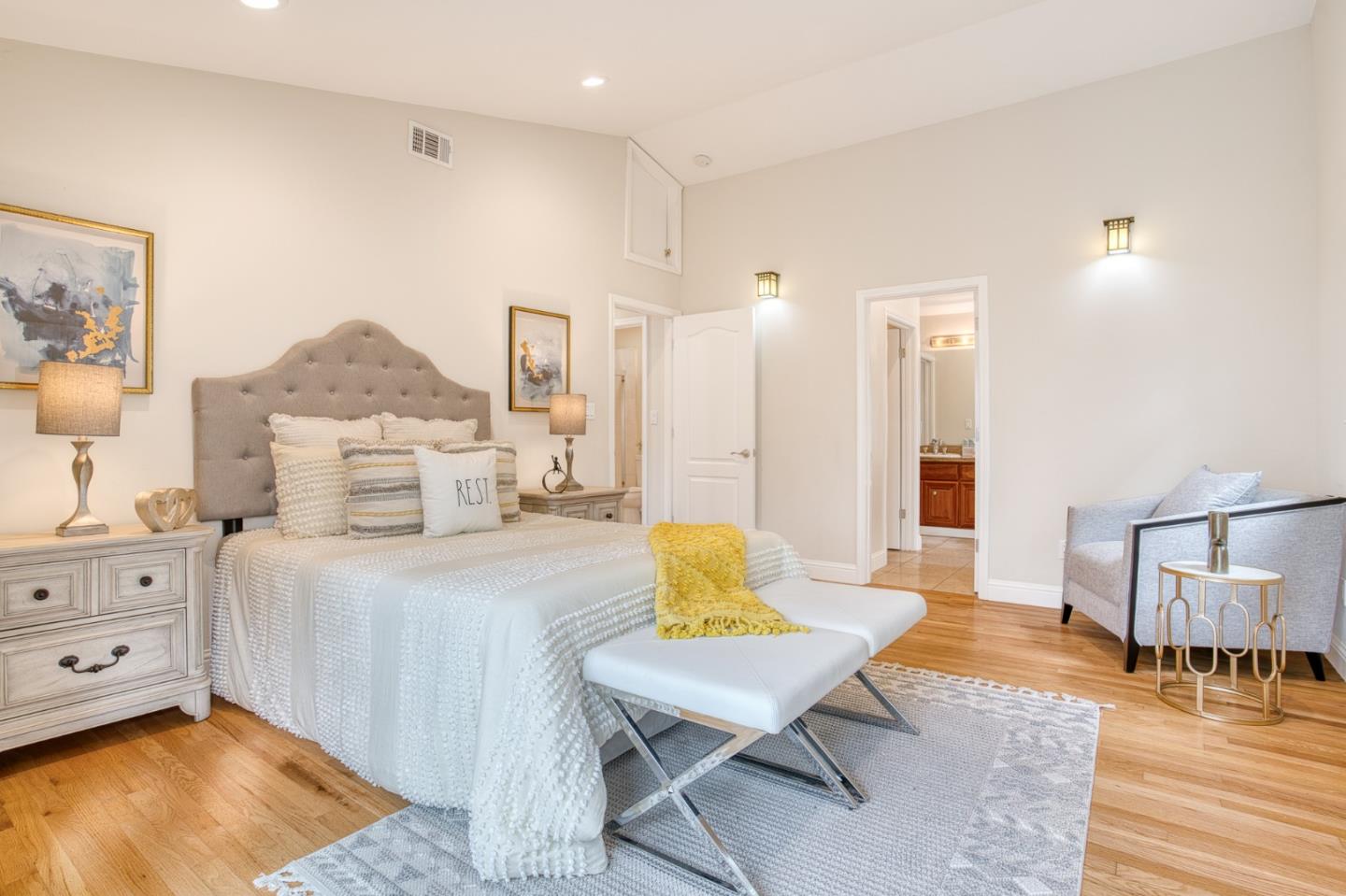 Detail Gallery Image 33 of 47 For 5575 Harwood Rd, San Jose,  CA 95124 - 3 Beds | 2/1 Baths