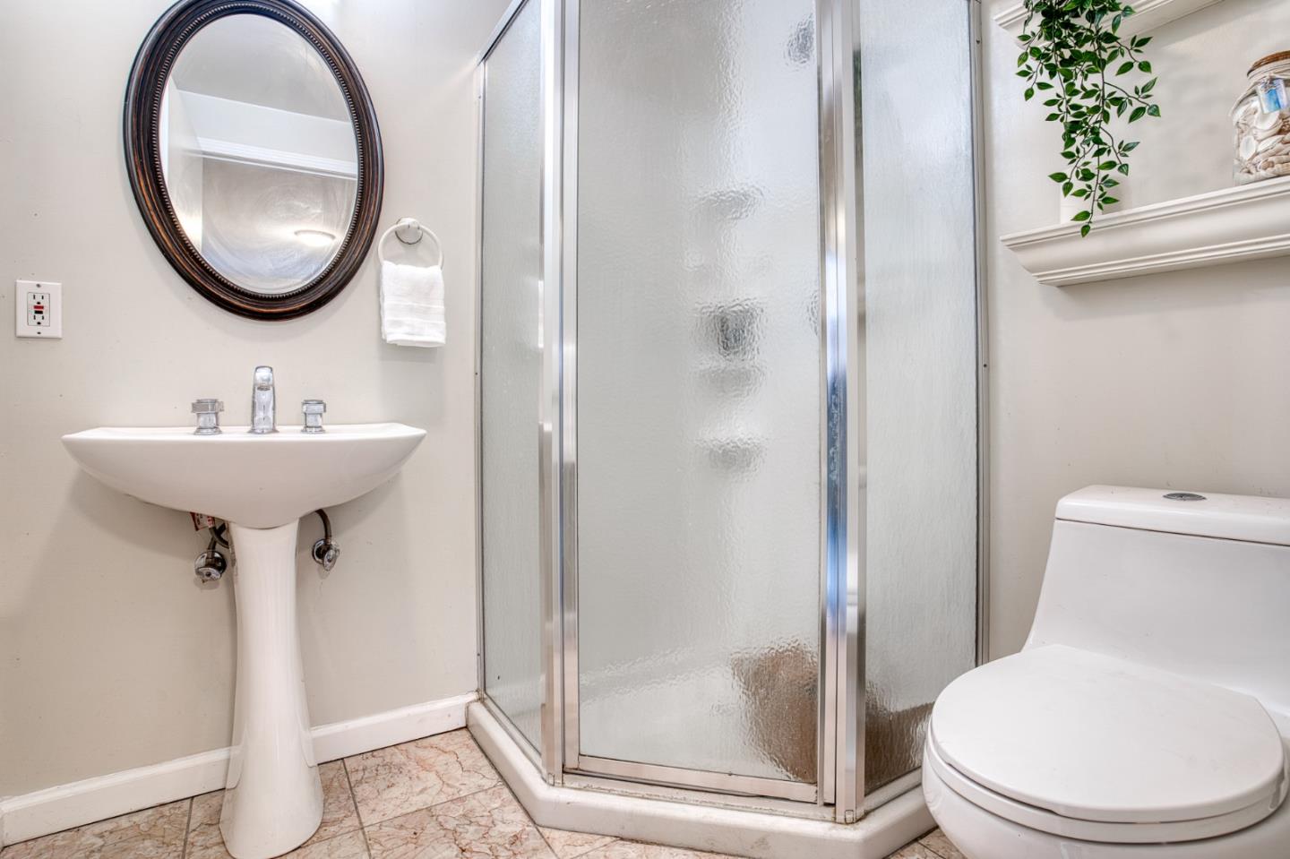 Detail Gallery Image 42 of 47 For 5575 Harwood Rd, San Jose,  CA 95124 - 3 Beds | 2/1 Baths