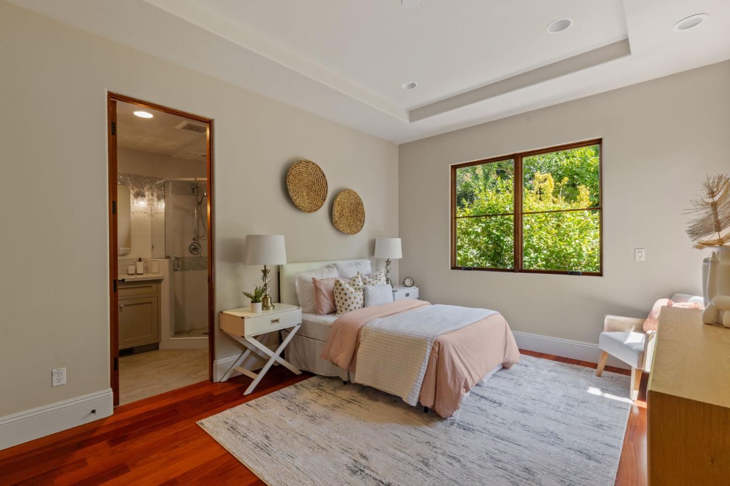 Detail Gallery Image 22 of 31 For 24570 Ruth Lee Ct, Los Altos,  CA 94024 - 5 Beds | 4/2 Baths