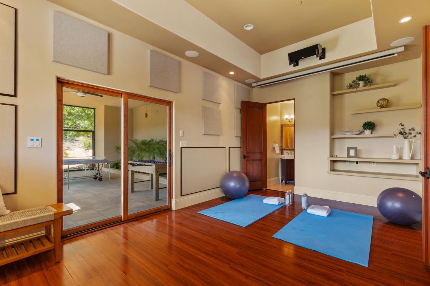 Detail Gallery Image 28 of 31 For 24570 Ruth Lee Ct, Los Altos,  CA 94024 - 5 Beds | 4/2 Baths