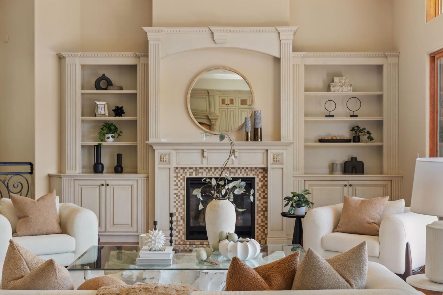 Detail Gallery Image 8 of 31 For 24570 Ruth Lee Ct, Los Altos,  CA 94024 - 5 Beds | 4/2 Baths