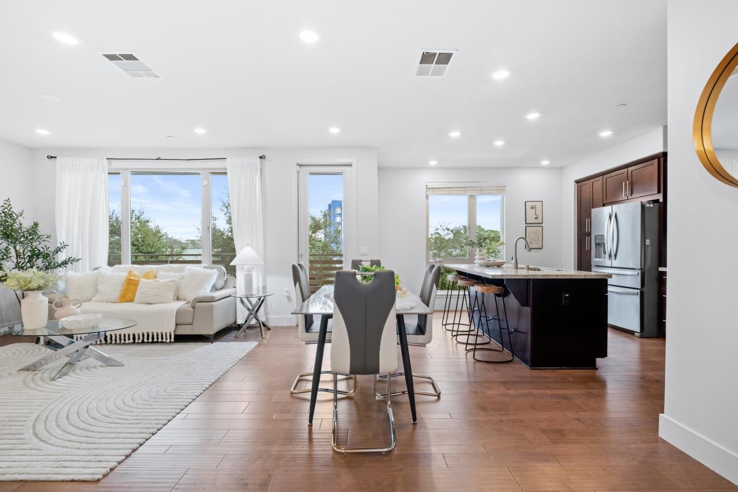 Detail Gallery Image 11 of 50 For 330 Riesling Ave #23,  Milpitas,  CA 95035 - 3 Beds | 2/1 Baths