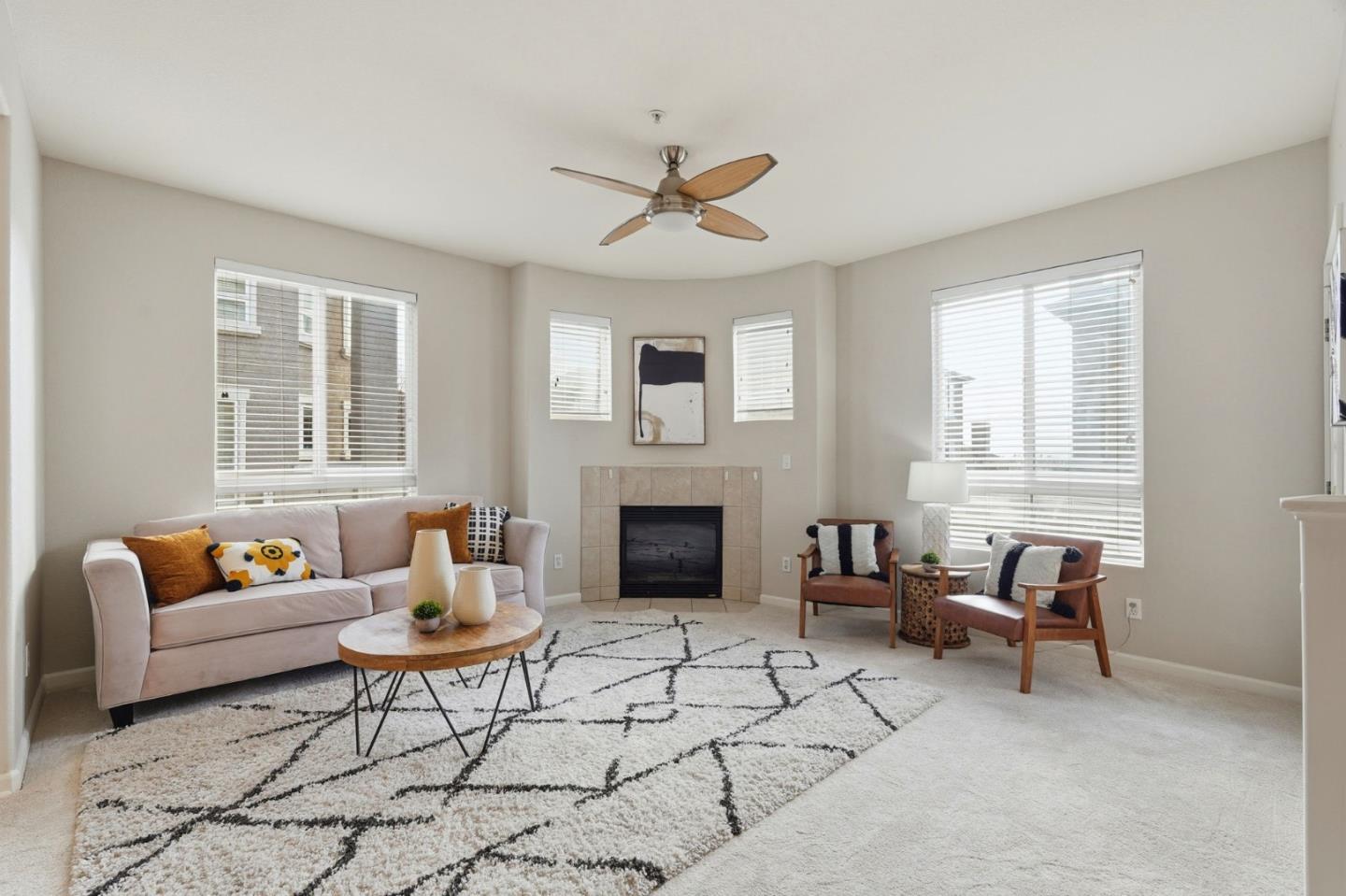 Detail Gallery Image 5 of 39 For 599 Marble Arch Ave, San Jose,  CA 95136 - 3 Beds | 3 Baths